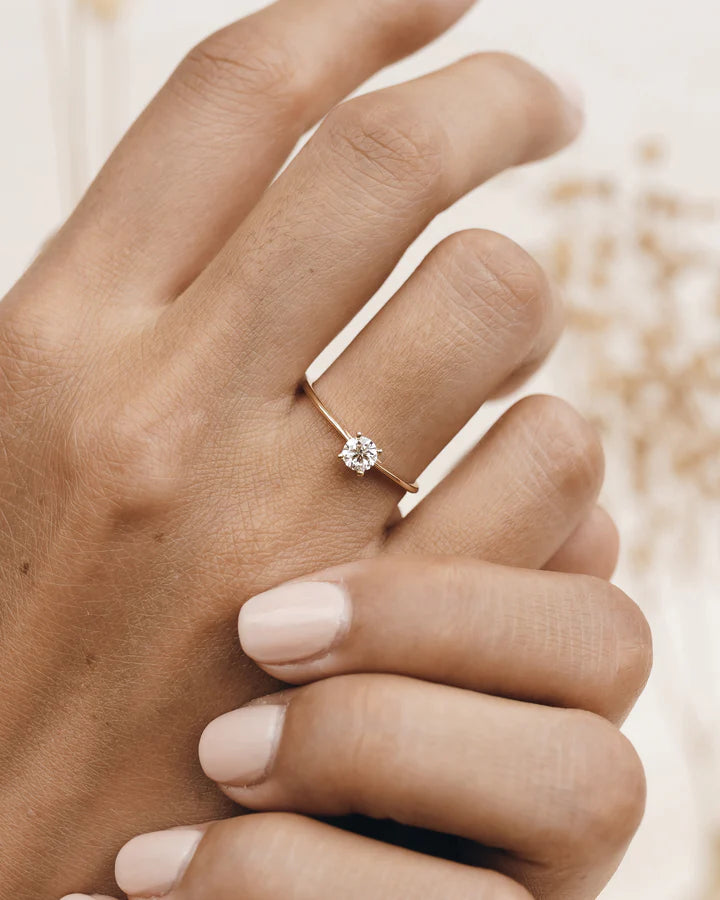 Nouska™ | Eleganssi Sormus