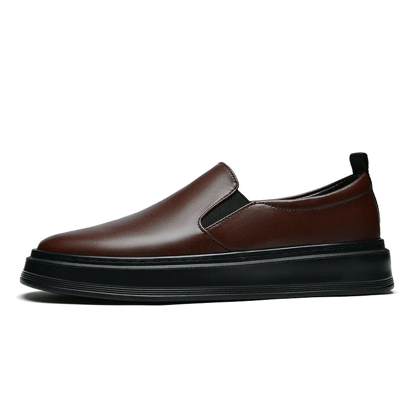 Nahkaiset slip-on kengät
