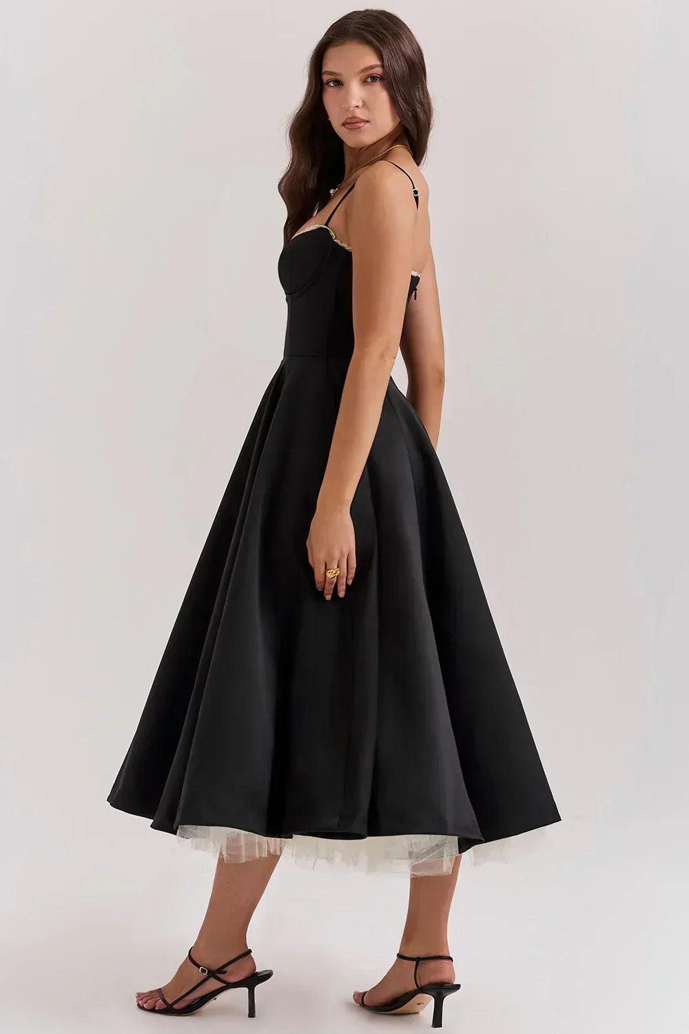 Arielle | Ylellinen Midi-mekko
