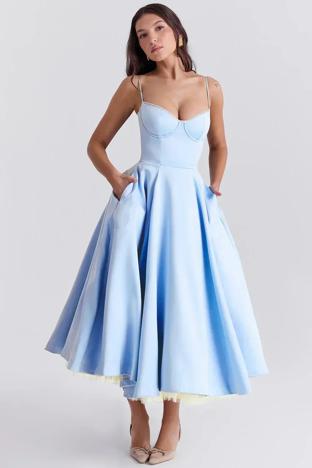 Arielle | Ylellinen Midi-mekko